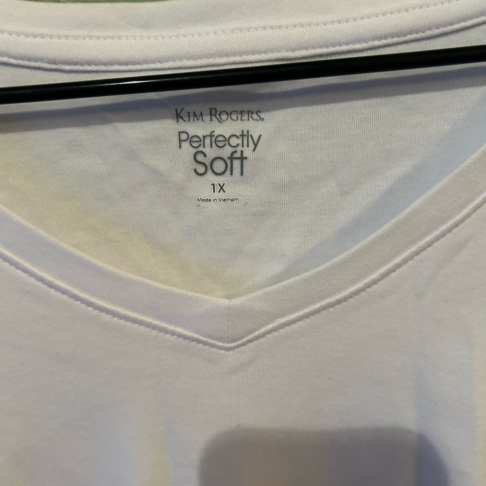 NWOT Kim Rogers Women's Rainbow Heart T-shirt Size 1X - Picture 4 of 6